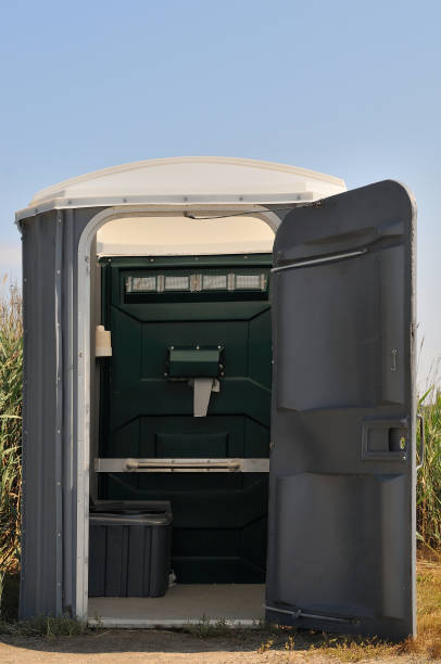 Portable Toilet Options We Offer in Navarre, OH
